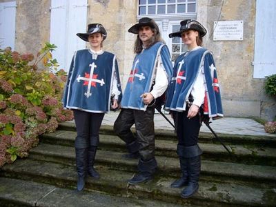 Three Musketeers capture Château Castelmore